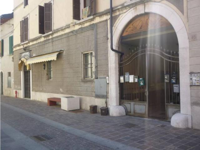 Locale Commerciale in vendita a Coccaglio, Brescia
