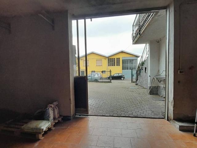 Locale Commerciale in vendita a Comunità Montana Valli del Verbano, Trevisago