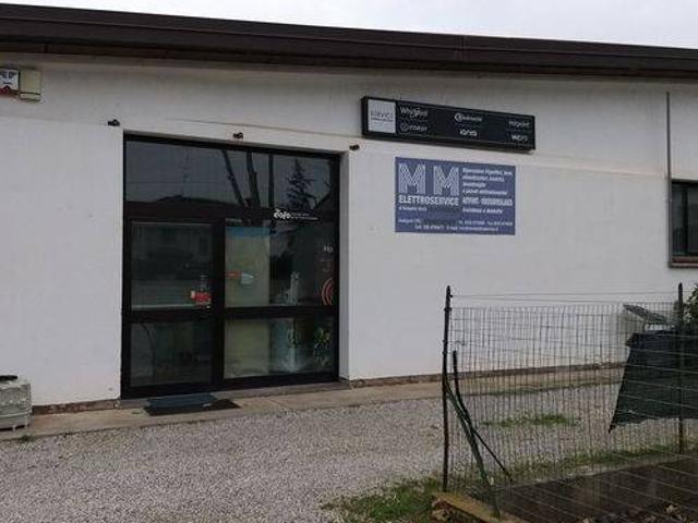 Locale Commerciale in vendita a Unione Delta del Po, Codigoro