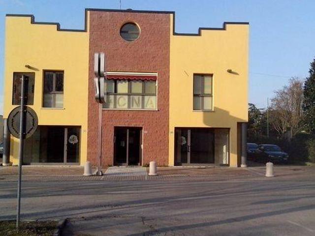 Locale Commerciale in vendita a Unione Delta del Po, Codigoro