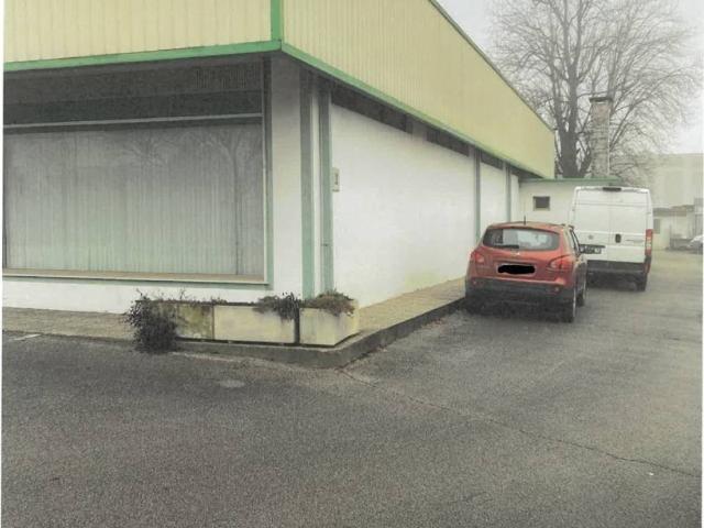 Locale Commerciale in vendita a Codognè, Veneto