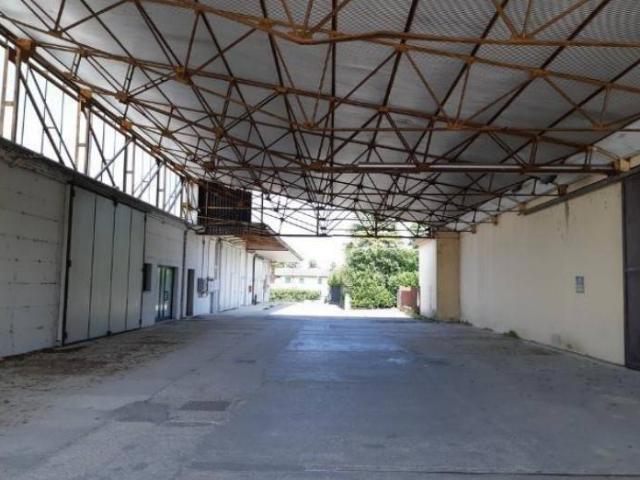 Locale Commerciale in vendita a Codognè, Veneto