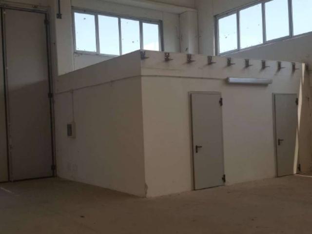 Locale Commerciale in vendita a Codogno, Lombardia