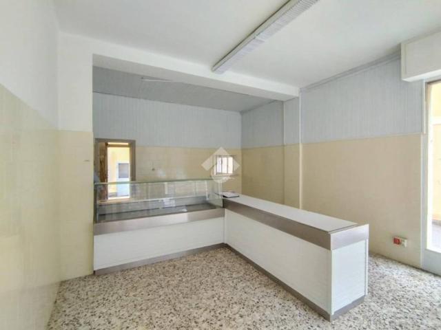 Locale Commerciale in vendita a Codogno, Lombardia
