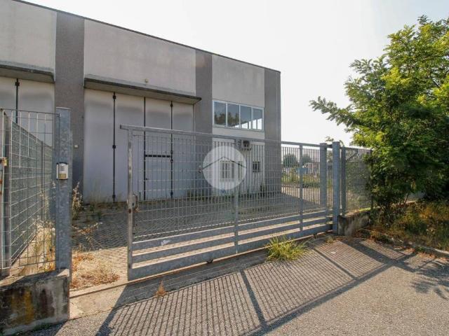 Locale Commerciale in vendita a Codogno, Lombardia
