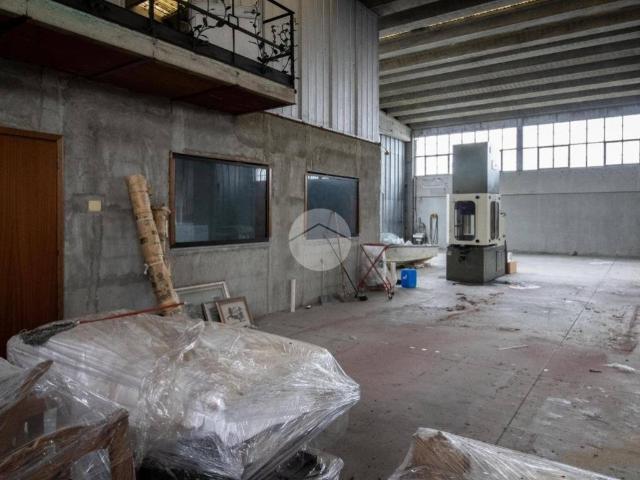 Locale Commerciale in vendita a Codogno, Lombardia