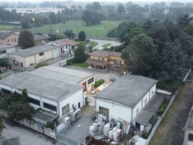 Locale Commerciale in vendita a Codogno, Lombardia