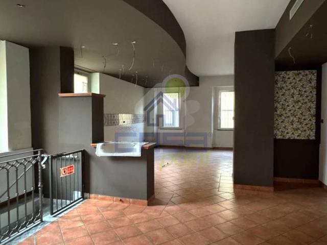 Locale Commerciale in affitto a Codogno, Lombardia