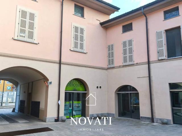 Locale Commerciale in vendita a Codogno, Lombardia
