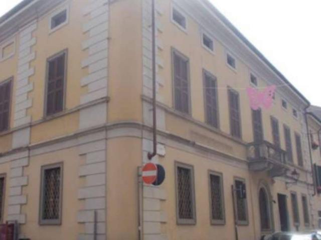 Locale Commerciale in vendita a Codogno, Lombardia