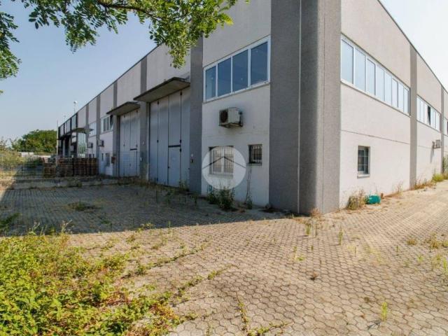 Locale Commerciale in vendita a Codogno, Lombardia