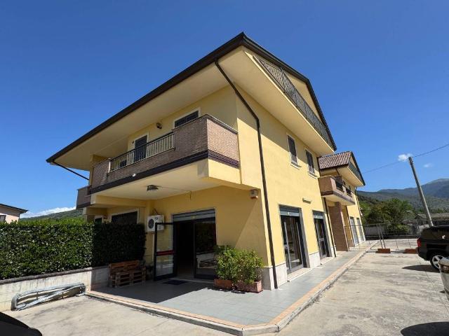 Locale Commerciale in vendita a Villafelice, Colfelice