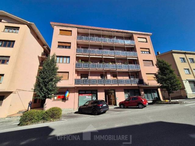 Locale Commerciale in vendita a Pontèe, Colico