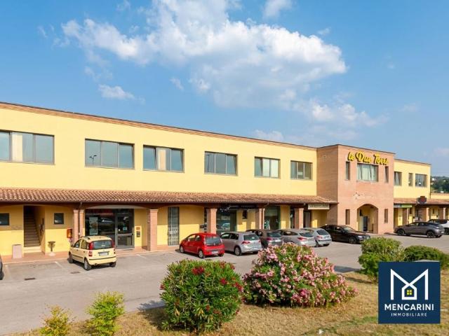 Locale Commerciale in vendita a Collazzone, Umbria