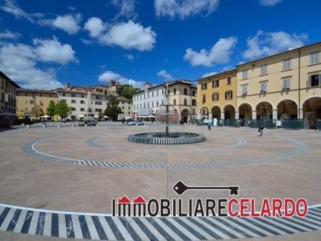 Locale Commerciale in vendita a Campolungo, Colle Di Val D'elsa