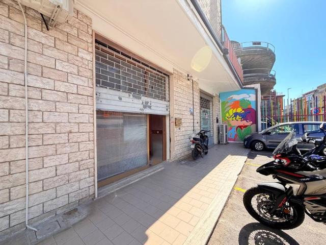 Locale Commerciale in vendita a Roma Capitale, Lazio