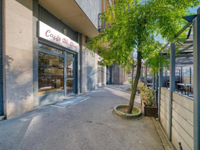 Locale Commerciale in vendita a Piemonte, Torino