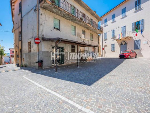 Locale Commerciale in vendita a Marche, Ascoli Piceno