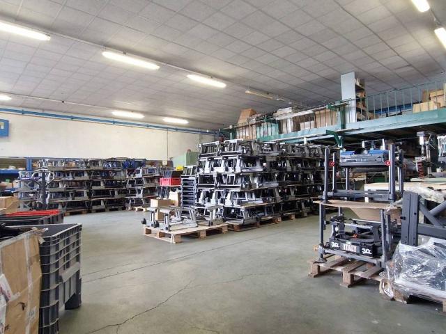 Locale Commerciale in vendita a Spessa, Cologna Veneta