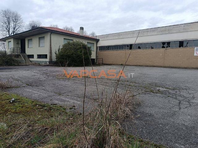 Locale Commerciale in vendita a Cologno Al Serio, Lombardia