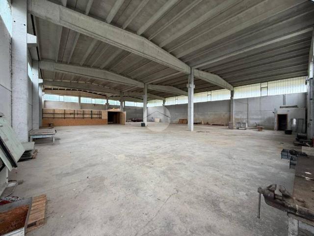 Locale Commerciale in vendita a Cologno Al Serio, Lombardia