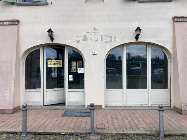Locale Commerciale in vendita a Cologno Al Serio, Lombardia