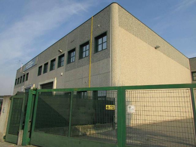 Locale Commerciale in vendita a Colturano, Lombardia