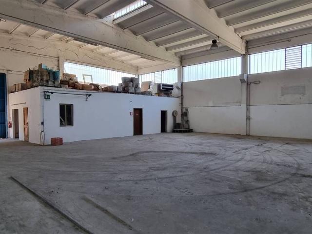 Locale Commerciale in vendita a San Giuseppe, Comacchio