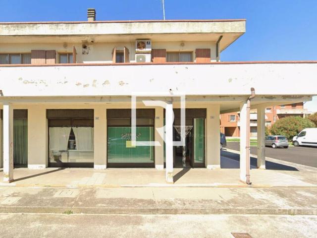 Locale Commerciale in vendita a Comacchio, Reggio Emilia
