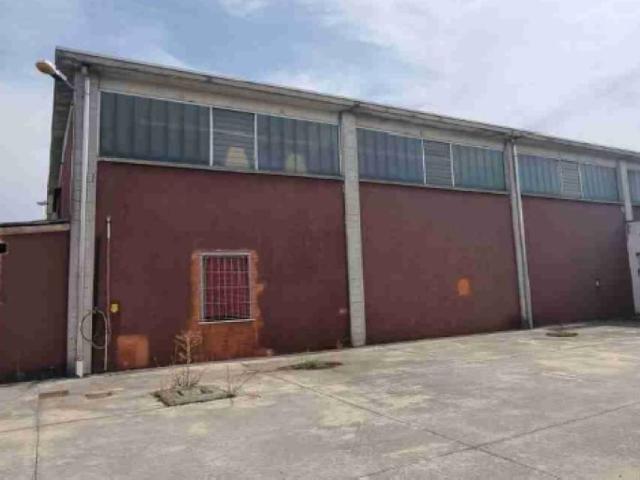 Locale Commerciale in vendita a Commessaggio, Lombardia