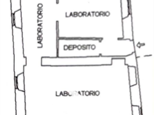 Locale Commerciale in vendita a Como, Lombardia