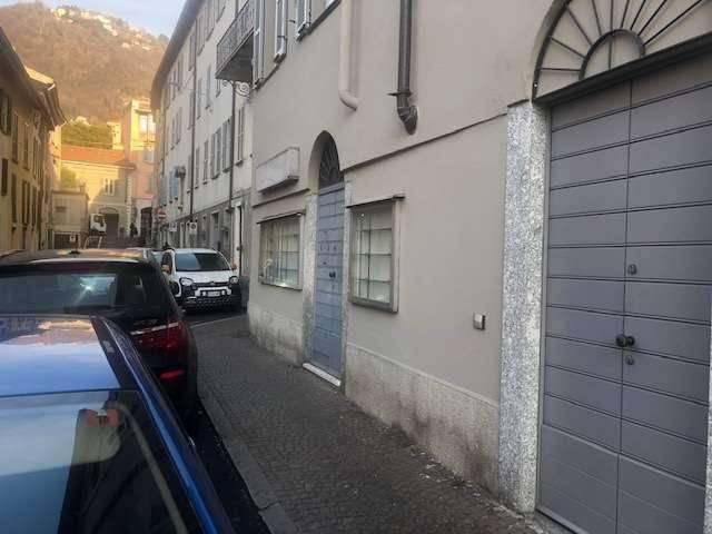 Locale Commerciale in vendita a San Vitale, Como