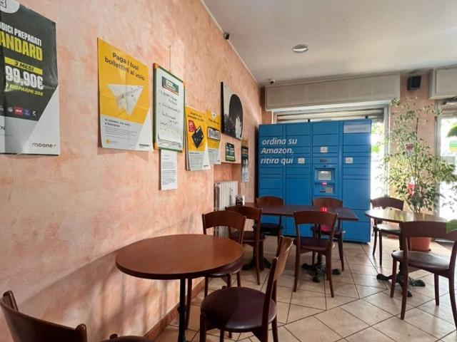 Locale Commerciale in vendita a Como