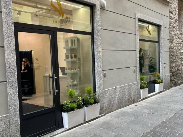 Locale Commerciale in vendita a Sant'Agostino, Como