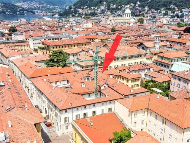 Locale Commerciale in vendita a San Bartolomeo, Como