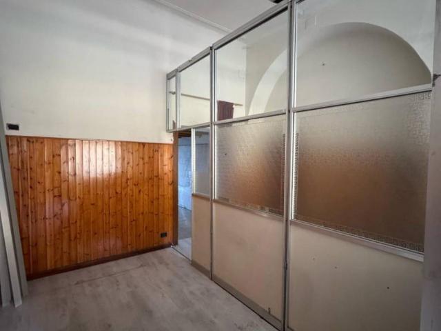 Locale Commerciale in vendita a San Rocco, Como