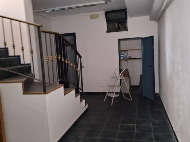 Locale Commerciale in vendita a San Bartolomeo, Como