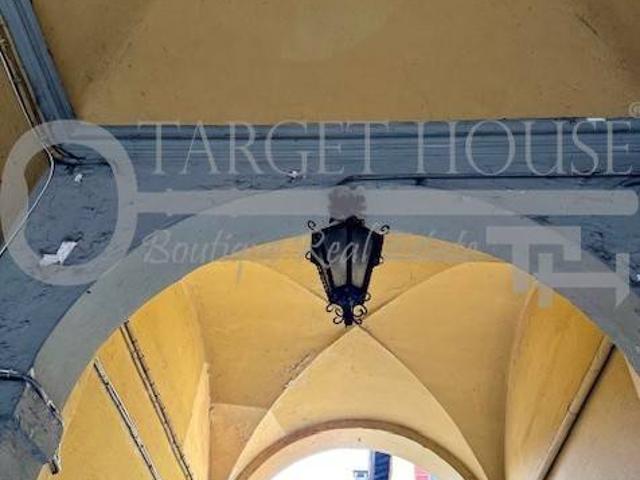 Locale Commerciale in vendita a Santa Marta, Como