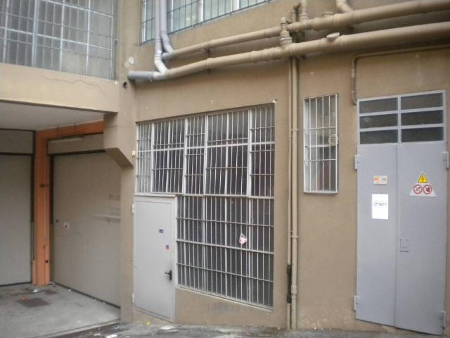 Locale Commerciale in vendita a Como Sole, Como