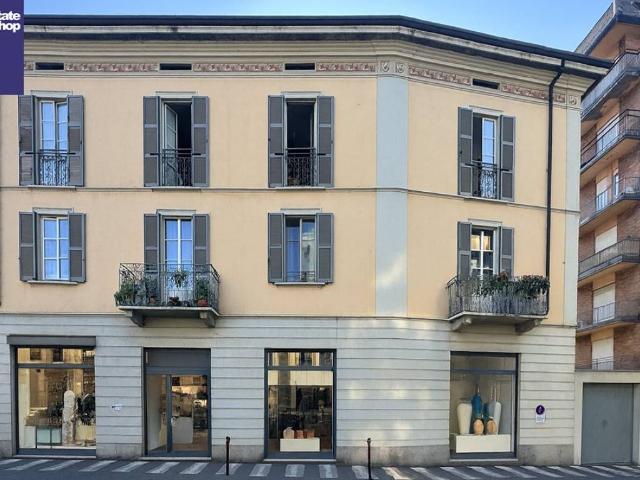 Locale Commerciale in vendita a San Bartolomeo, Como