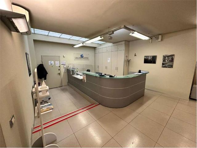 Locale Commerciale in vendita a San Giovanni, Como