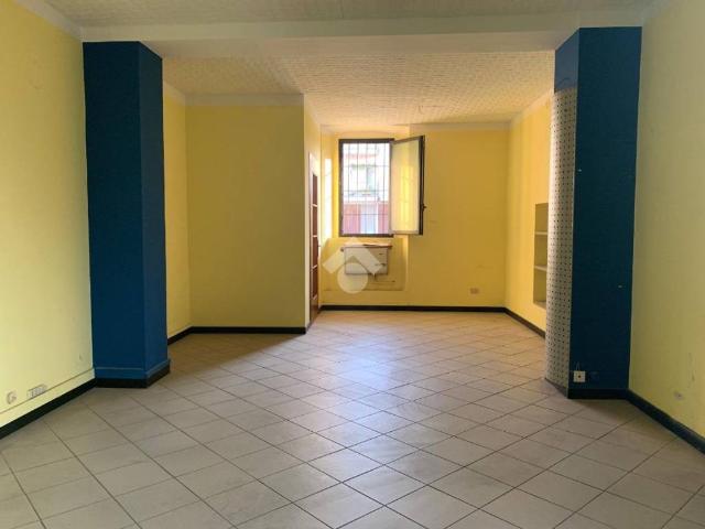 Locale Commerciale in vendita a Como