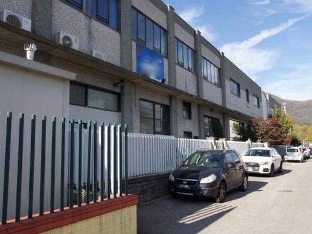 Locale Commerciale in vendita a Comunità montana della valle Trompia, Concesio