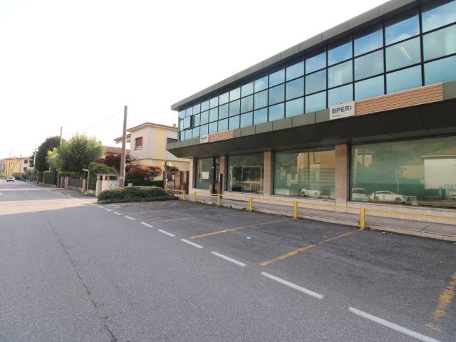 Locale Commerciale in vendita a Comunità montana della valle Trompia, Concesio