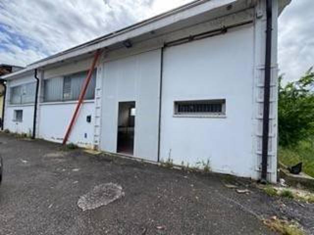 Locale Commerciale in vendita a San Giovanni Battista, Concordia sulla Secchia