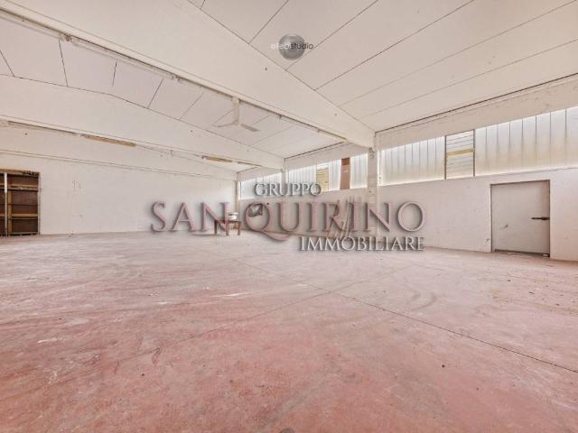 Locale Commerciale in vendita a Unione Comuni Modenesi Area Nord, Concordia Sulla Secchia
