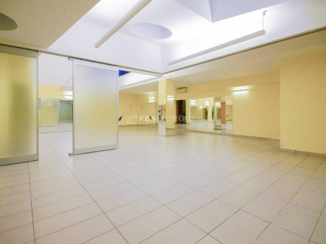 Locale Commerciale in vendita a Cascina Malcantone, Concorezzo