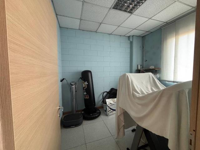 Locale Commerciale in vendita a Cascina Malcantone, Concorezzo