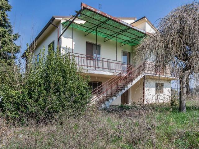 Locale Commerciale in vendita a Unione dei comuni della Bassa Romagna, Conselice
