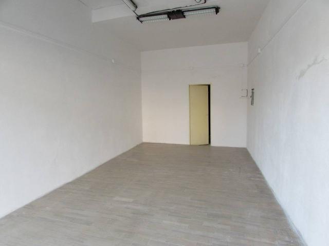 Locale Commerciale in vendita a Unione Terre e Fiumi, Copparo
